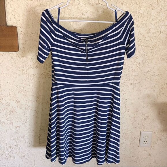 White House Black Market Off The Shoulder Stripped Sneaker Dress - Picture 7 of 16